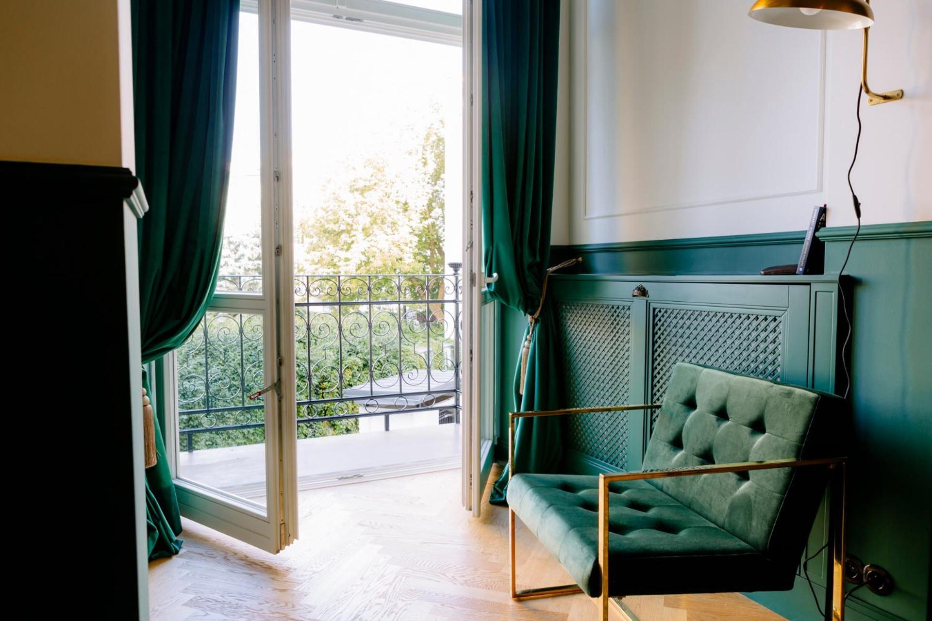 French Touch: Romantyczny Apartament W Kamienicy Varşovia Exterior foto